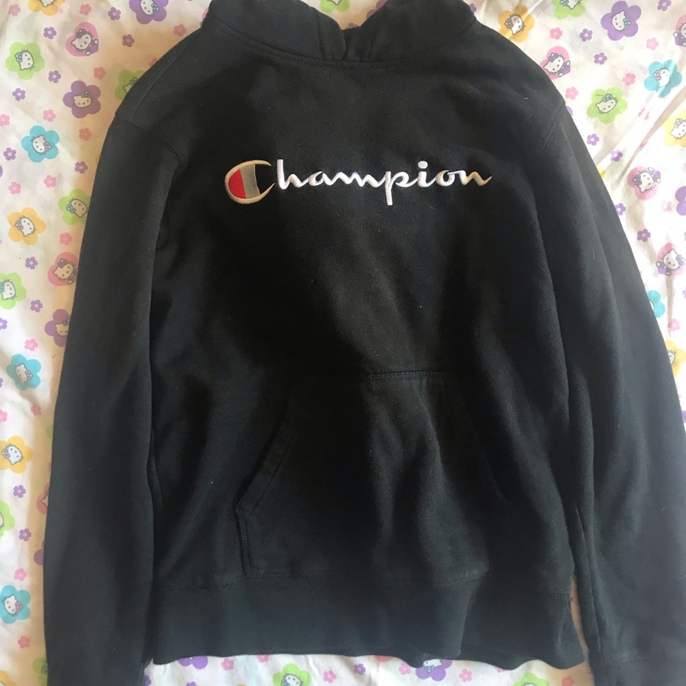 black champion hoodie